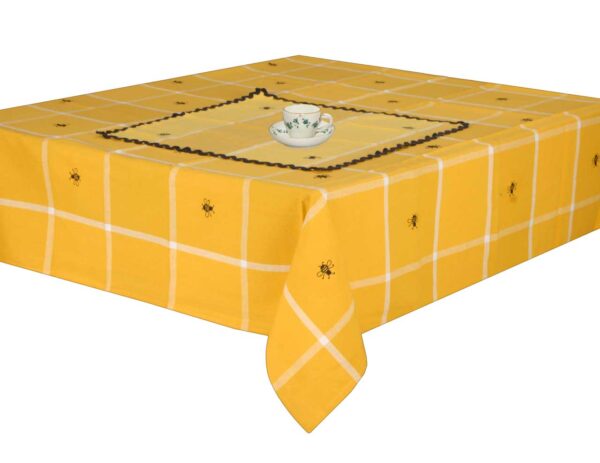 yellow-color-table-cloth